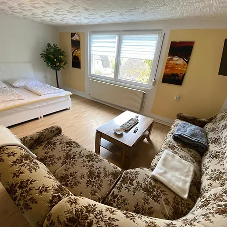Prázdninový dům Ferienhaus Ms Fischerhus Im Ostseebad Moenchgut
