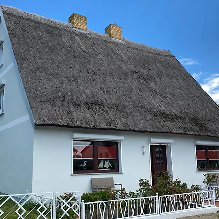 Ferienhaus Ms Fischerhus Im Ostseebad Moenchgut Groß Zicker